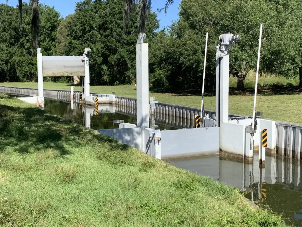 The district's boat lock with its gates closed